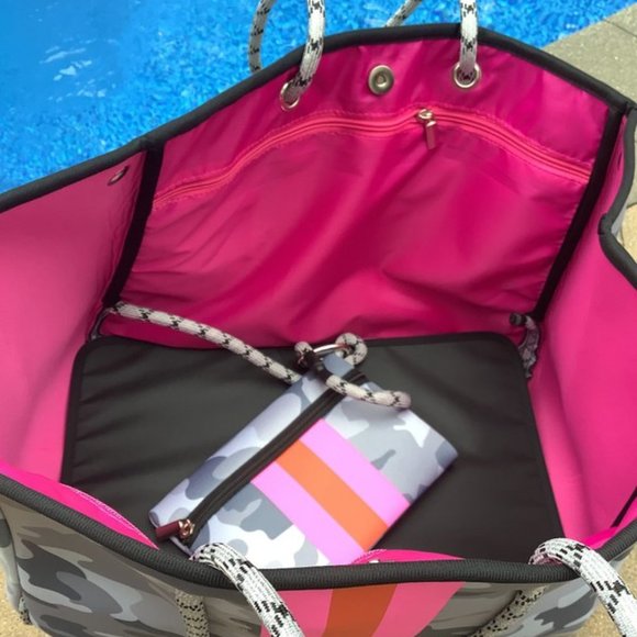 Grey Camo w/ Orange & Pink Stripe Neoprene Tote Bag - Picture 4 of 4